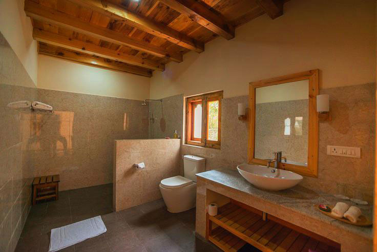 Dhumra Farm Resort, Punakha bathroom image