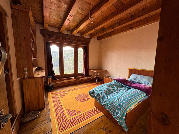 Bhutan Neyphug Monastary - Guest room